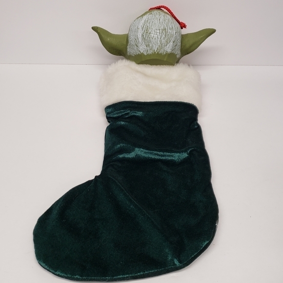 Star Wars Yoda Talking Christmas Holiday Stocking - Picture 3 of 8